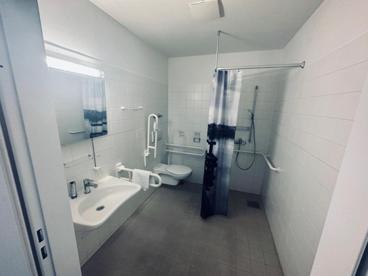 Motel Home Wittenau ベルリン エクステリア 写真