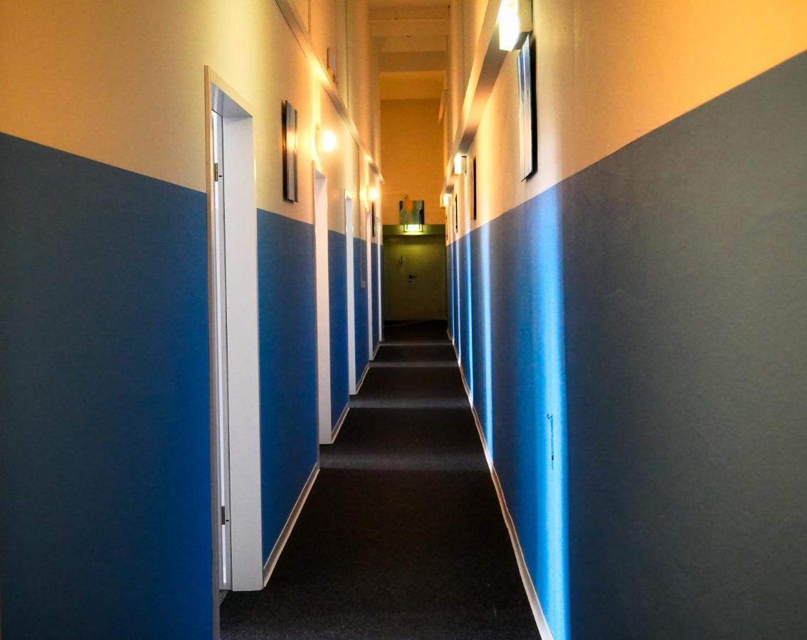 Motel Home Wittenau ベルリン エクステリア 写真