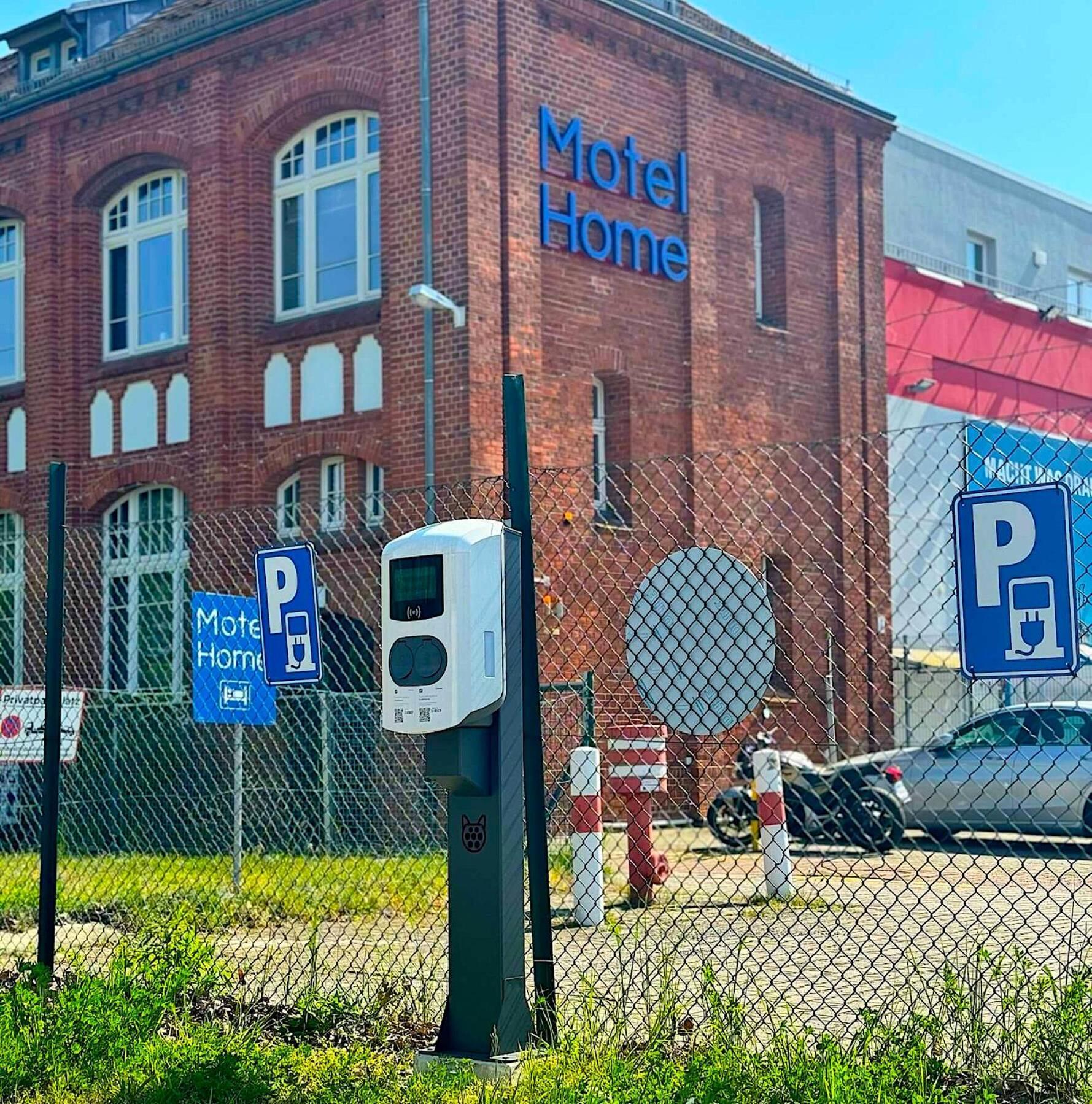 Motel Home Wittenau ベルリン エクステリア 写真